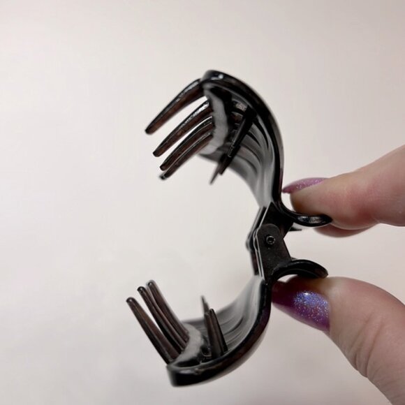 Brown hair clip - Picture 3 of 3